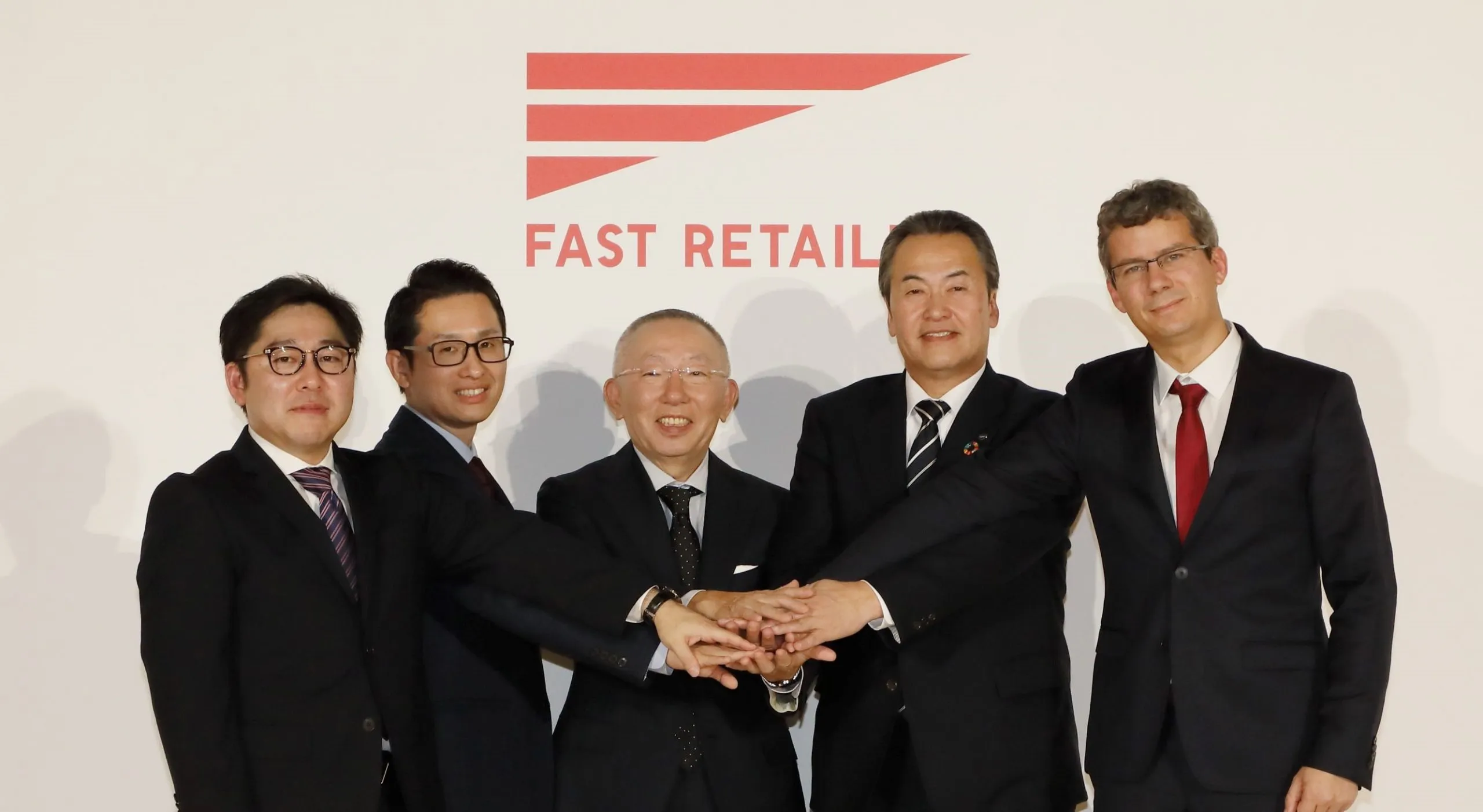 2019年 ファーストリテイリングと業務提携